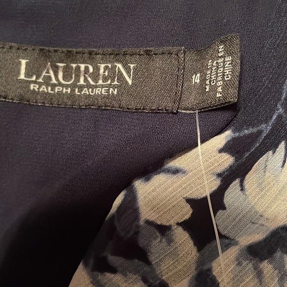 Lauren Ralph Lauren Flutter Sleeve ruffle  Dress size 10 or 14 navy multi - Picture 7 of 7